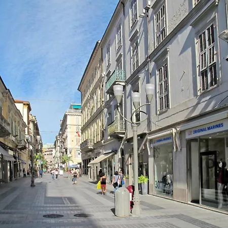 Locazione Turistica Casa Cosetta * סנרמו